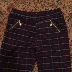 Women’s plaid holiday jegging